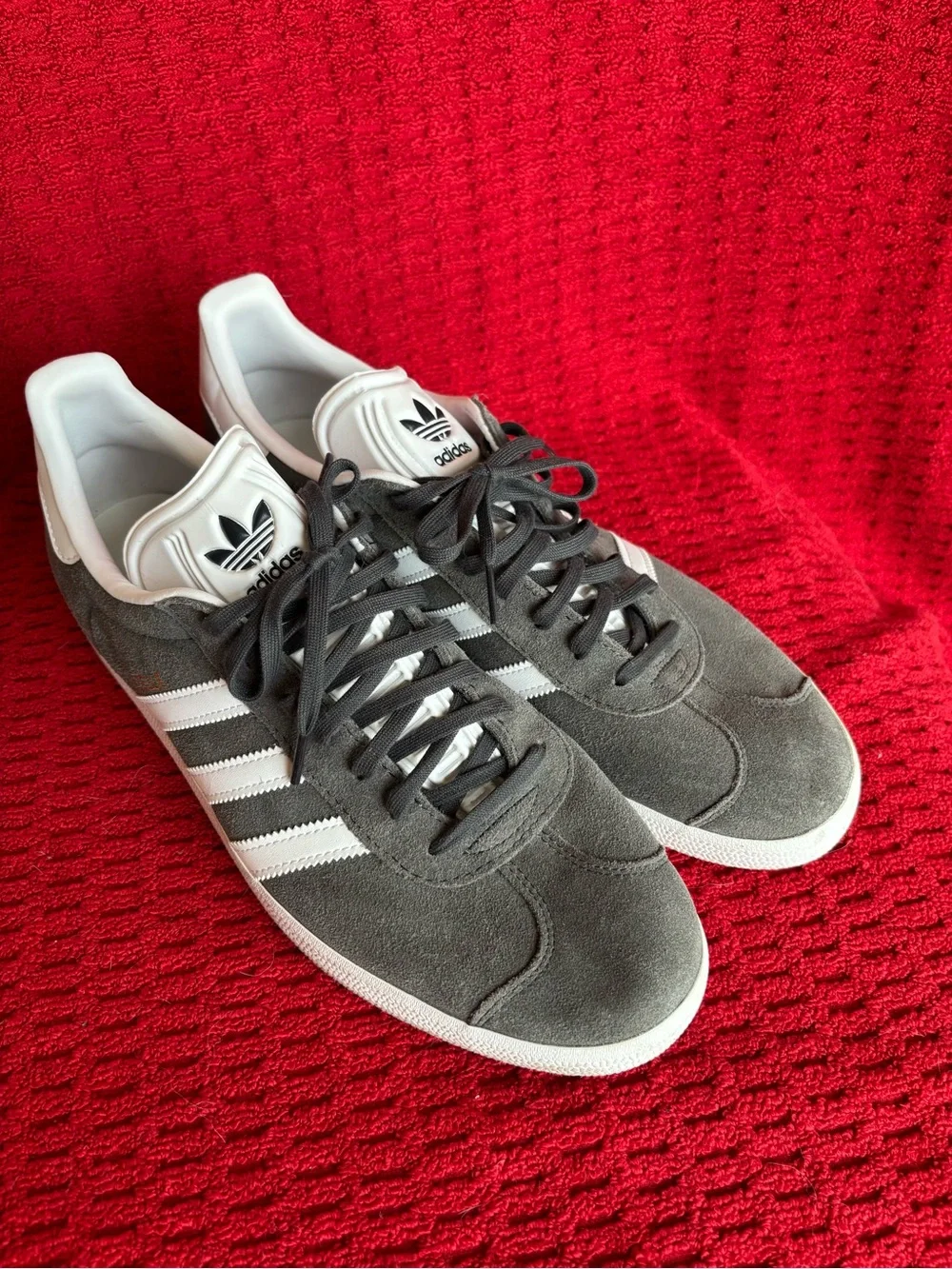 adidas Men’s Gray Suede Sneakers with White Stripes- NWOT